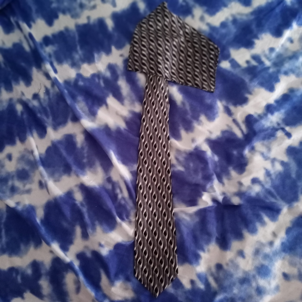 Tie and handkerchief